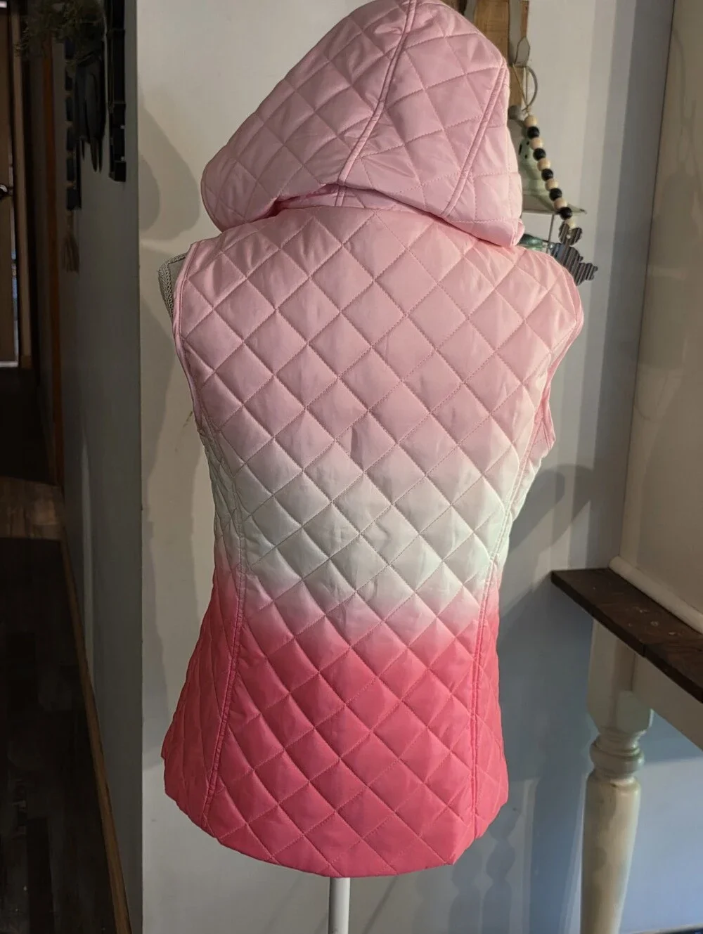Pink Ombre Vest Crown & Ivy M
